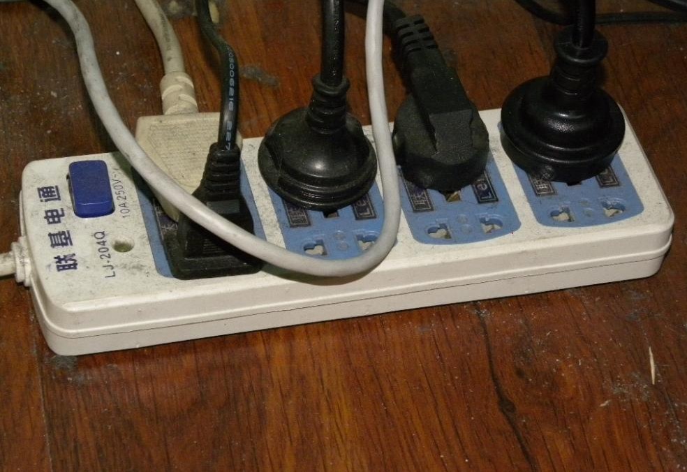 【珠江電纜】隨手拔充電器，真的有必要！
